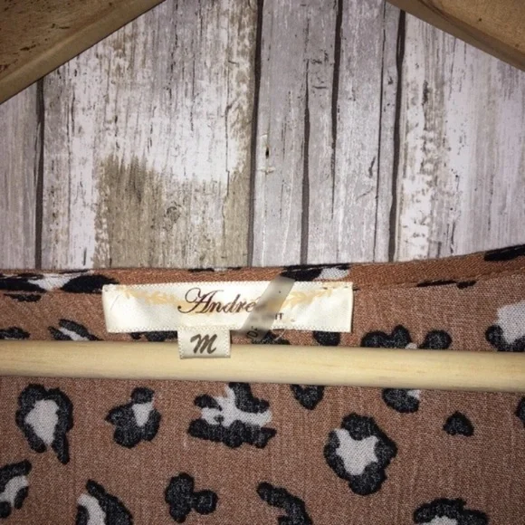 Andree Brown Leopard Blouse - Picture 5 of 5